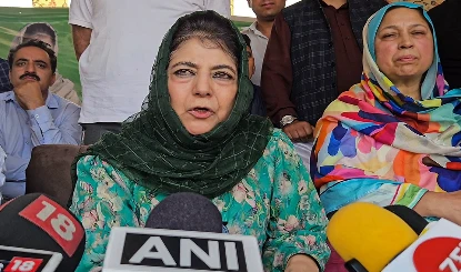 Israel-US एक्शन के बीच Iran के समर्थन में Mehbooba Mufti, बोलीं- कोई मिसाइल मनोबल नहीं तोड़ सकती