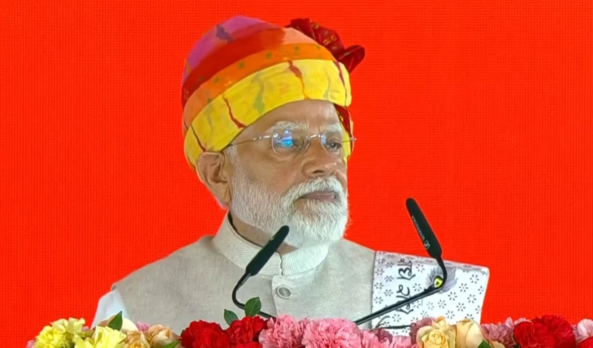Rajasthan में PM Modi का मेगा ऐलान: 'वादे तेजी से पूरे हो रहे', 17 हजार करोड़ के Projects की सौगात