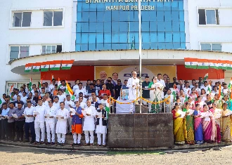 Manipur का नया CM कौन? N Biren Singh की कुर्सी पर संकट, 20 BJP MLA फैसला कराने Delhi पहुंचे।