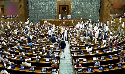 Lok Sabha में हंगामे के बीच धन्यवाद प्रस्ताव पास, विपक्ष के शोर में PM Modi नहीं दे पाए जवाब