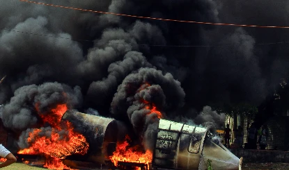 Karnataka Private Plane Crash | प्राइवेट चार्टर प्लेन क्रैश! इंजन फेल होने के बाद खेतों में करनी पड़ी इमरजेंसी लैंडिंग