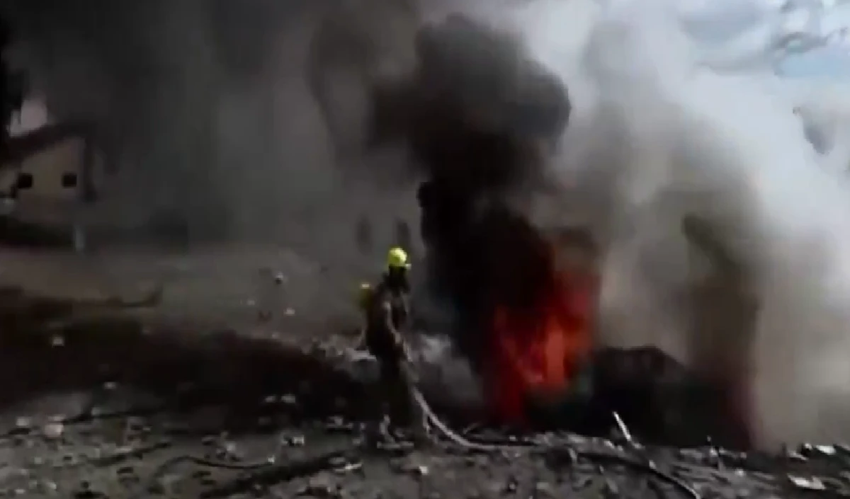 खामनेई की मौत के बाद भी नहीं रुक रहा ईरान, इजरायल पर की ऐसी स्ट्राइक, 8 की मौत, 20 घायल