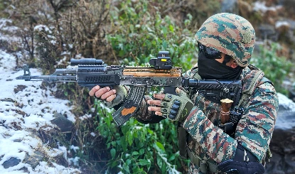 दुनिया में मचा है युद्धों का कोहराम, अब Pakistan ने लिया भारत से पंगा, पाकिस्तानी ड्रोन ने पार की LoC, इंडियन आर्मी ने मार गिराया