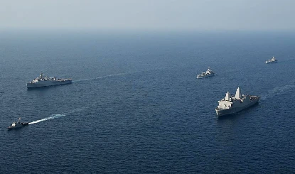 Iran-US Conflict | Hormuz में महायुद्ध की आहट! अमेरिकी सेना ने तबाह किए 16 ईरानी जहाज, Trump ने दी 