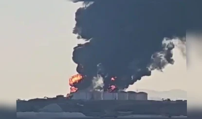 Oman में ईरान ने मचाया कोहराम, धधकने लगा लाखों लीटर कच्चा तेल