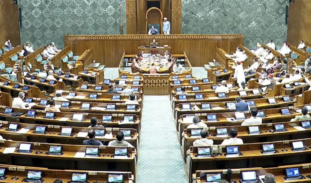 Parliament Budget Session Live Updates: विपक्षी सांसदों ने Speaker के खिलाफ पेश किया Removal Resolution