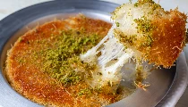Middle East का मशहूर Dessert कुनाफा घर पर बनाएं, ये Viral Recipe इफ्तार और पार्टियों की बनेगी जान