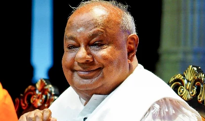 LPG संकट की खबरों पर HD Deve Gowda का बड़ा बयान, कहा- Panic की कोई जरूरत नहीं