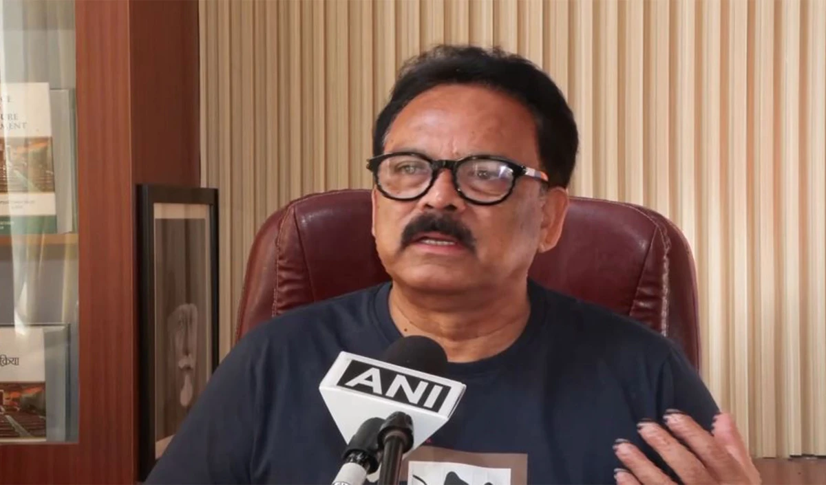 PM Modi के Bengal दौरे के बाद तारीखों का ऐलान, Congress ने Election Commission पर उठाए गंभीर सवाल