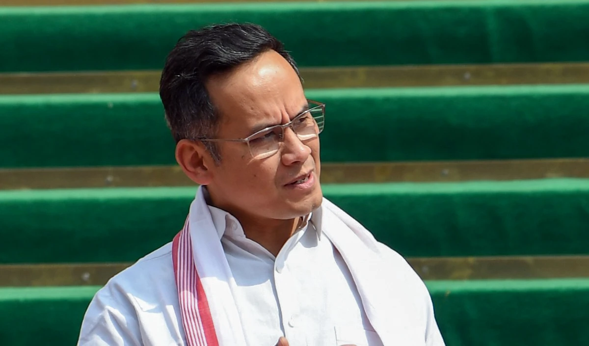 Himanta Sarma की कुर्सी पर संकट? कांग्रेस का दावा- Assam के अगले CM होंगे Gaurav Gogoi