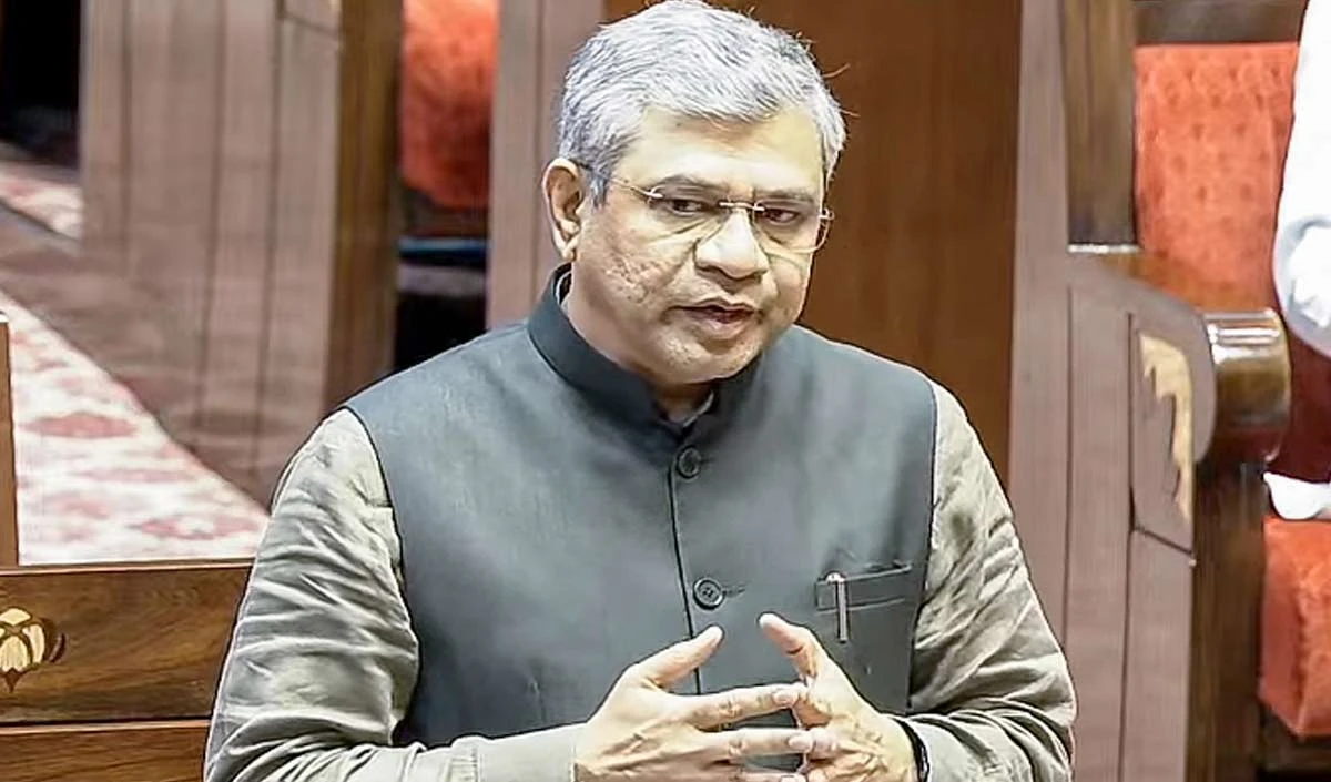 अधिक नॉन-एसी कोच के साथ भारतीय रेलवे आम नागरिकों की जरूरतों को दे रही प्राथमिकता: केंद्रीय रेल मंत्री अश्विनी वैष्णव