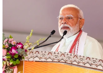 Puducherry को 2700 करोड़ की सौगात, PM Modi बोले- DMK ने घोटालों की लंबी List बनाई है