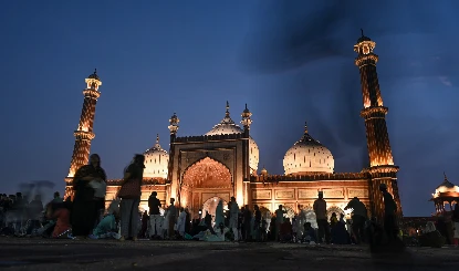 Eid-ul-Fitr 2026: दिल्ली की जामा मस्जिद में उमड़ा आस्था का सैलाब, देश भर में हर्षोल्लास के साथ मनाया गया भाईचारे का त्योहार