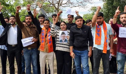 Jammu University में Jinnah पर संग्राम, ABVP का सवाल- बंटवारे के गुनहगार सिलेबस में क्यों?