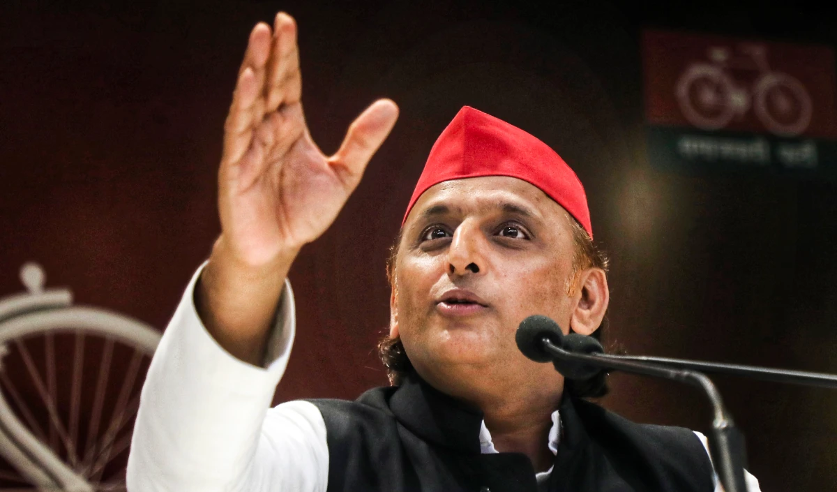 'PDA' में 'A' का मतलब 'आधी आबादी', Akhilesh Yadav का बड़ा एलान, महिलाओं के लिए आएगी 'स्त्री सम्मान-समृद्धि योजना'