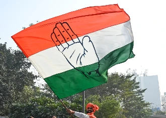 Chandigarh में AAP को दूसरा बड़ा झटका, Councillor Damanpreet Singh ने थामा कांग्रेस का हाथ