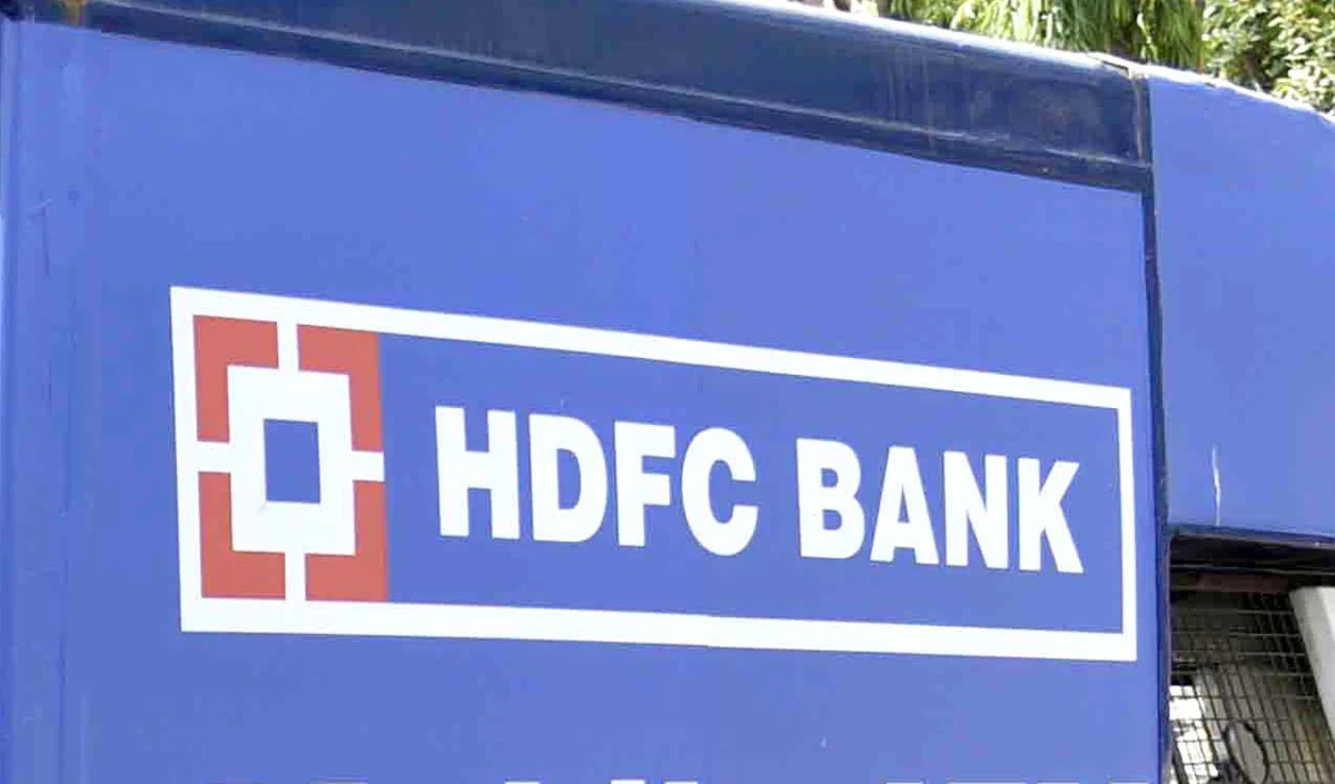 HDFC HDFC