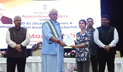 Kashmir में दशकों तक आतंकवाद से प्रभावित परिवार हाशिये पर रहे, मगर Modi के राज में अब वक्त बदल चुका है