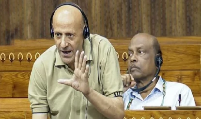 लोकसभा में खड़े होकर इस सांसद ने किया ऐलान, ईरान के स्कूल के लिए देंगे 1 महीने का वेतन