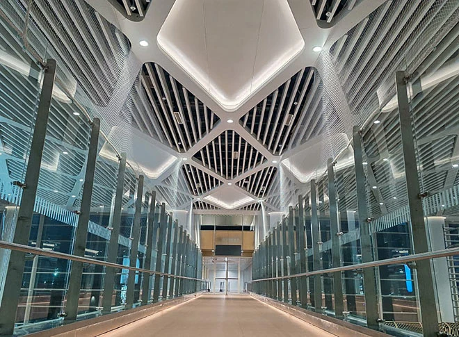 नोएडा इंटरनेशनल एयरपोर्ट की तस्वीरें नोएडा इंटरनेशनल एयरपोर्ट की तस्वीरें