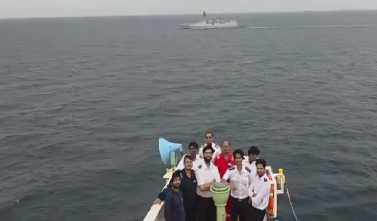 Hormuz Strait Crisis: तनाव के बीच भारत को मिली बड़ी राहत, LPG टैंकर Jag Vasant गुजरात पहुंचा