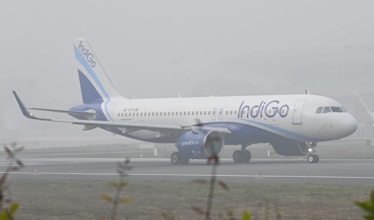 हवा में अटकीं 161 यात्रियों की सांसें, Delhi में IndiGo Flight की Emergency Landing, बड़ा हादसा टला