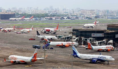 West Asia में बढ़े तनाव के बीच राहत, MEA ने कहा- UAE Airspace आंशिक तौर पर खुला