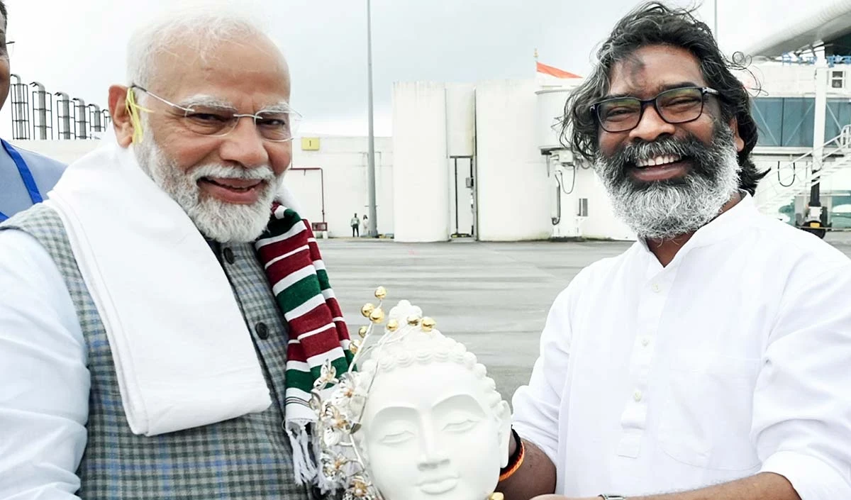 Hemant Soren की PM Modi से गुहार- Gulf में फंसे Jharkhand के लोगों की हो सुरक्षित घर वापसी