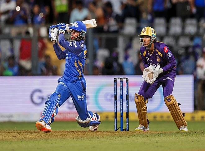 मुंबई इंडियंस ने KKR को 6 विकेट से हराया मुंबई इंडियंस ने KKR को 6 विकेट से हराया
