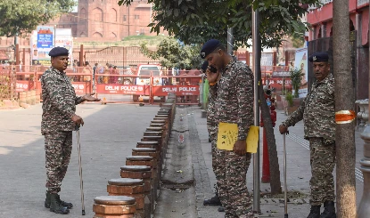 Delhi Holi | दिल्ली में 