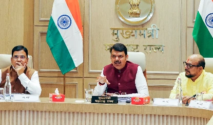 West Asia में फंसे भारतीयों पर Devendra Fadnavis का बड़ा बयान, 