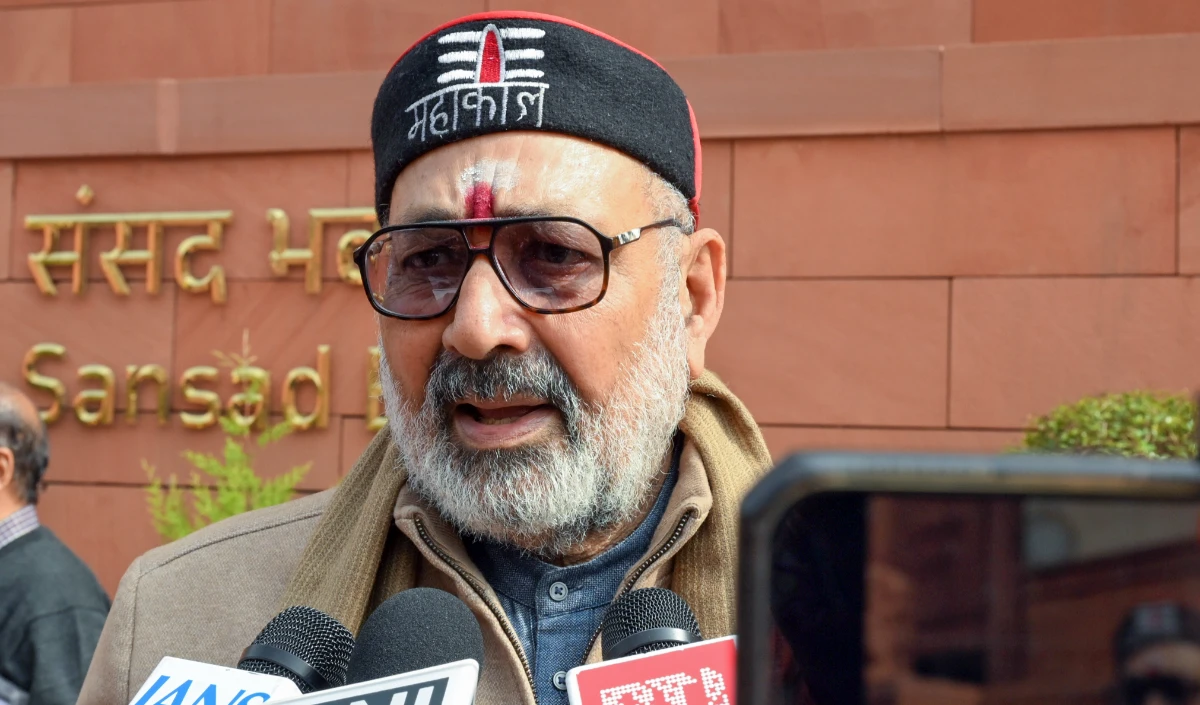 Nitish Kumar के इस्तीफे की खबरों पर Giriraj Singh बोले, 'Holi पर ऐसे चुटकुले आम हैं'