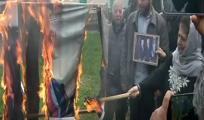 Srinagar में सड़क पर उतरीं महबूबा मुफ्ती, Khamenei के लिए Trump-Netanyahu के पोस्टर फूंके