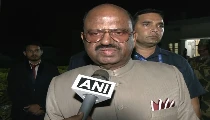 Bengal Politics में बड़ा उलटफेर, CV Anand Bose ने राज्यपाल पद छोड़ा, दिल्ली में बढ़ी सियासी हलचल