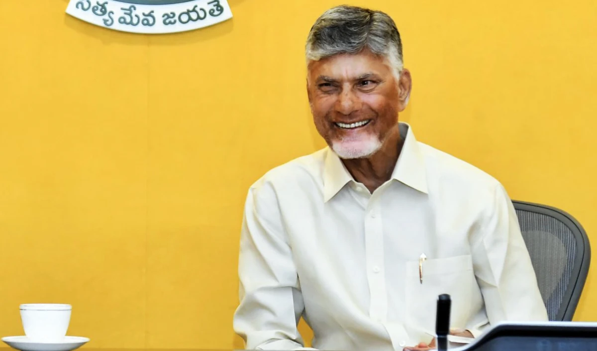 Karnataka की राह पर Andhra Pradesh, CM Naidu ने बच्चों के Social Media पर लगाया बैन