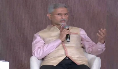 Indian Ocean में बड़ा खेल! ईरान के डूबते जहाज के बीच भारत ने दूसरे को Kochi में क्यों दी एंट्री? जयशंकर ने खोला राज