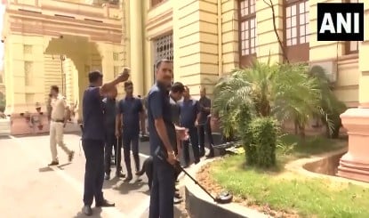 Bihar Vidhan Sabha को Bomb से उड़ाने की धमकी, Email के बाद Police का बड़ा Search Operation