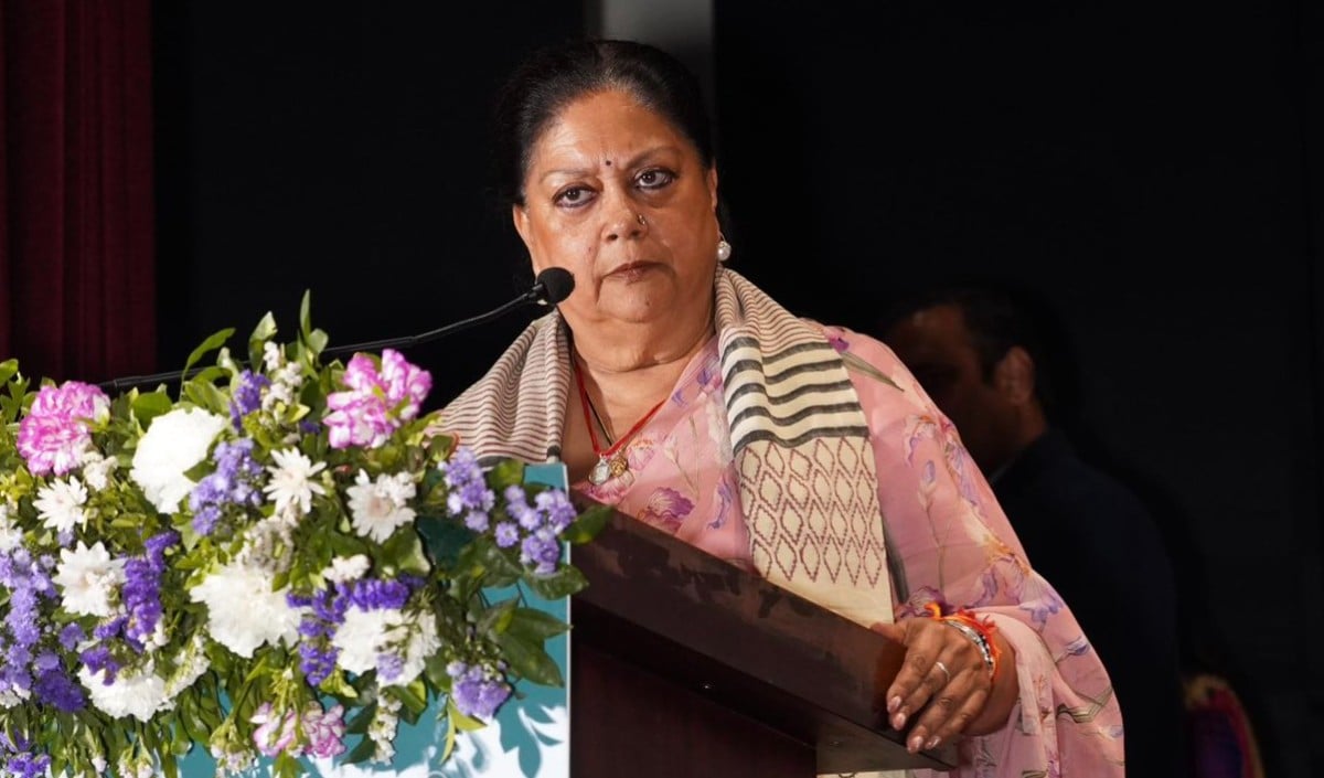 Vasundhara Raje के 'दर्द' पर Gehlot-Akhilesh का मरहम, Rajasthan BJP में मची सियासी हलचल