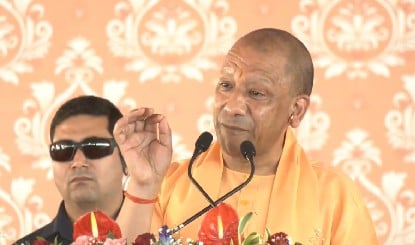 योगी को देखने दौड़ पड़ा पूरा बंगाल, इन 5 बयानों ने पलट दिया पूरा चुनाव