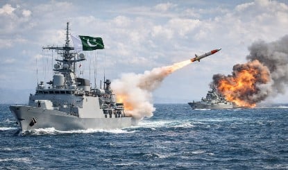 Arabian Sea में Pakistan का Missile Test, स्वदेशी ताकत से भारत को दे रहा है सीधी चुनौती?