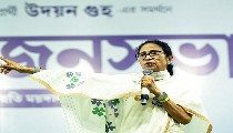 West Bengal चुनाव: Mamata Banerjee का BJP पर हमला, बोलीं- 'बांग्ला-विरोधी जमींदार' हैं
