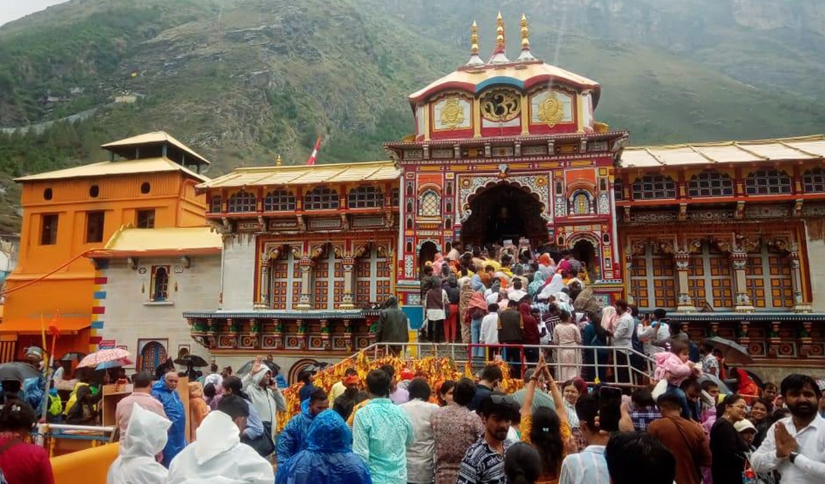 Char Dham Yatra का महाकुंभ: Record 18 लाख रजिस्ट्रेशन, Uttarakhand सरकार की चाक-चौबंद तैयारी