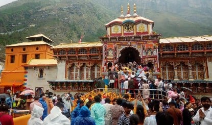 Char Dham Yatra का महाकुंभ: Record 18 लाख रजिस्ट्रेशन, Uttarakhand सरकार की चाक-चौबंद तैयारी