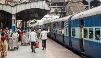 Confirmed Tatkal Ticket पर भी मिलेगा 100% Refund, बस याद रखें रेलवे के ये तीन जरूरी Rules