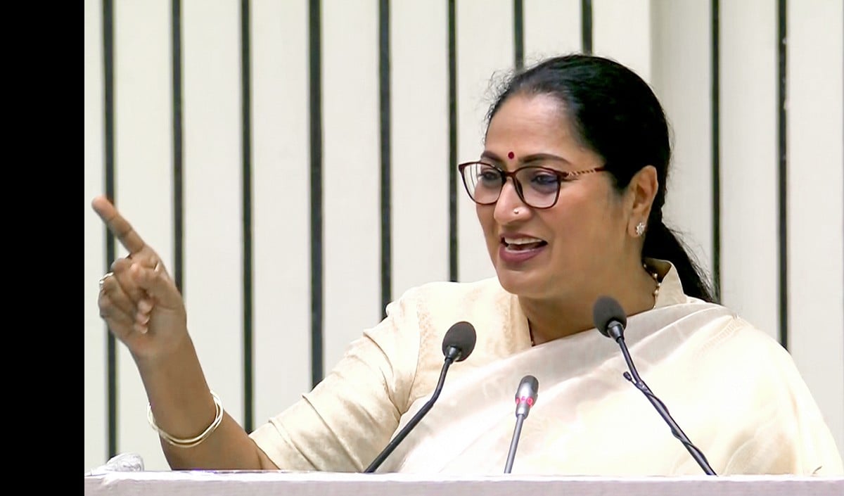 Women Reservation Bill पर Rekha Gupta का हमला, 'महिला विरोधी' रुख पर Opposition को घेरा