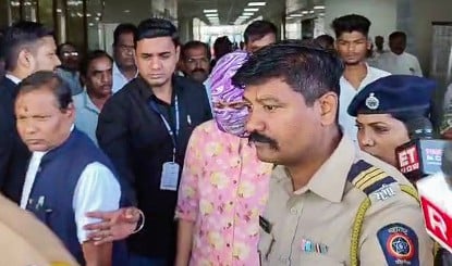 TCS Nashik Case में आरोपी निदा खान के माता-पिता का दावा, नासिक के 