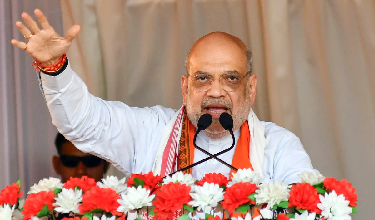 Assam में गरजे Amit Shah, बोले- Congress ने विकास रोका, घुसपैठियों को पनाह दी
