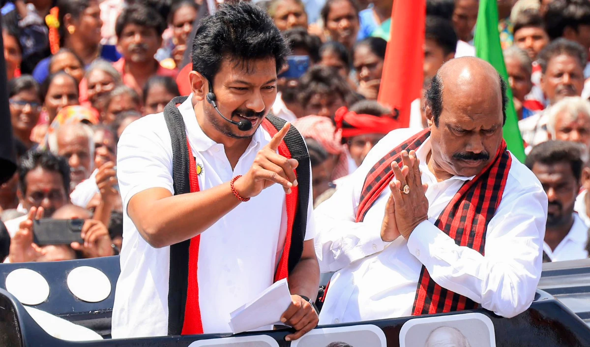 इतिहास रचेंगे...Udhayanidhi Stalin का Chepauk से नामांकन, Roadshow में दिखाया दम
