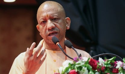 Jan Aakrosh March In Lucknow | महिला आरक्षण बिल गिरने पर भड़के सीएम योगी, विपक्ष के खिलाफ सड़कों पर उतरीं हजारों महिलाएं