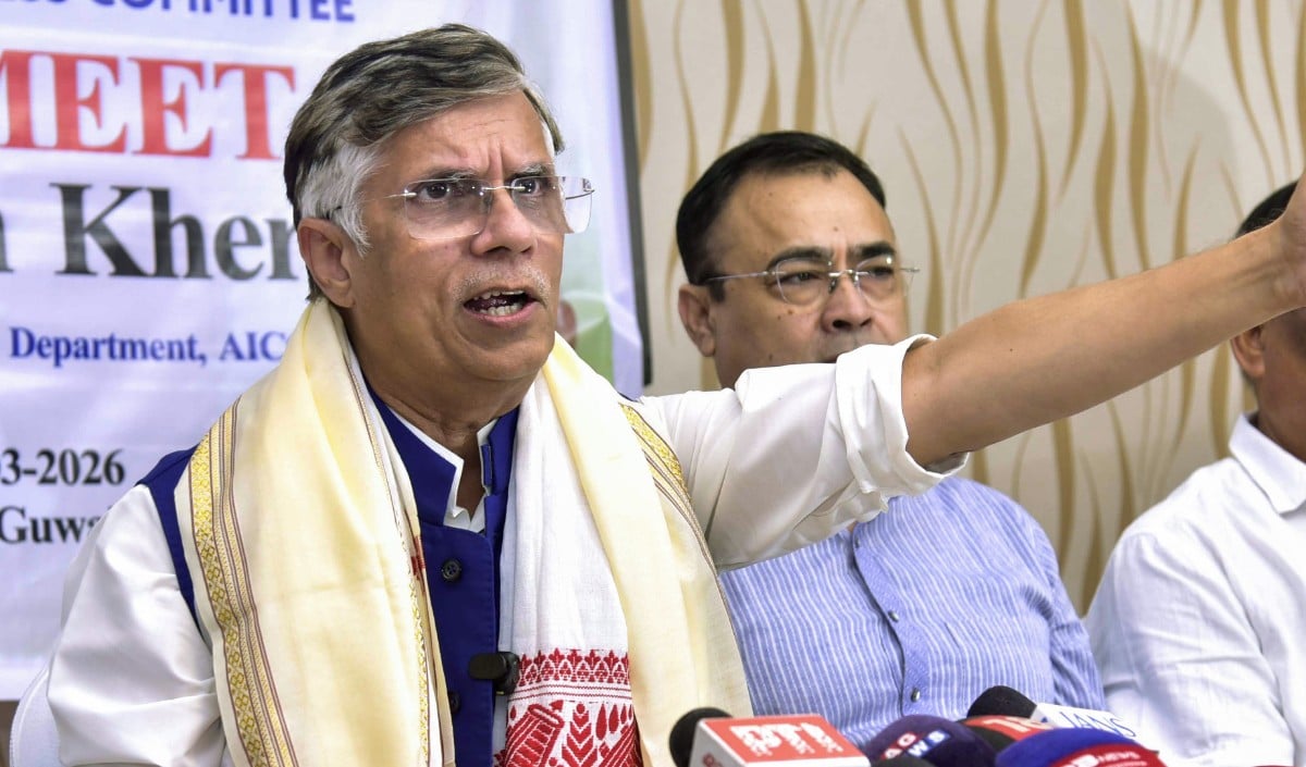 Assam CM की पत्नी पर आरोप निराधार, MEA सूत्रों का दावा- Pawan Khera के सभी सबूत Fake हैं